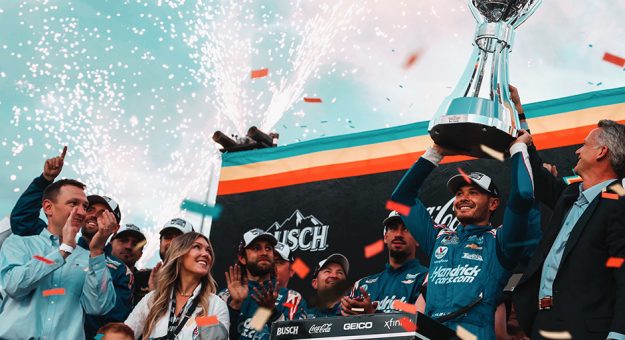 Visit Kyle Larson wins NASCAR Cup Series Championship Race at packed Phoenix Raceway page