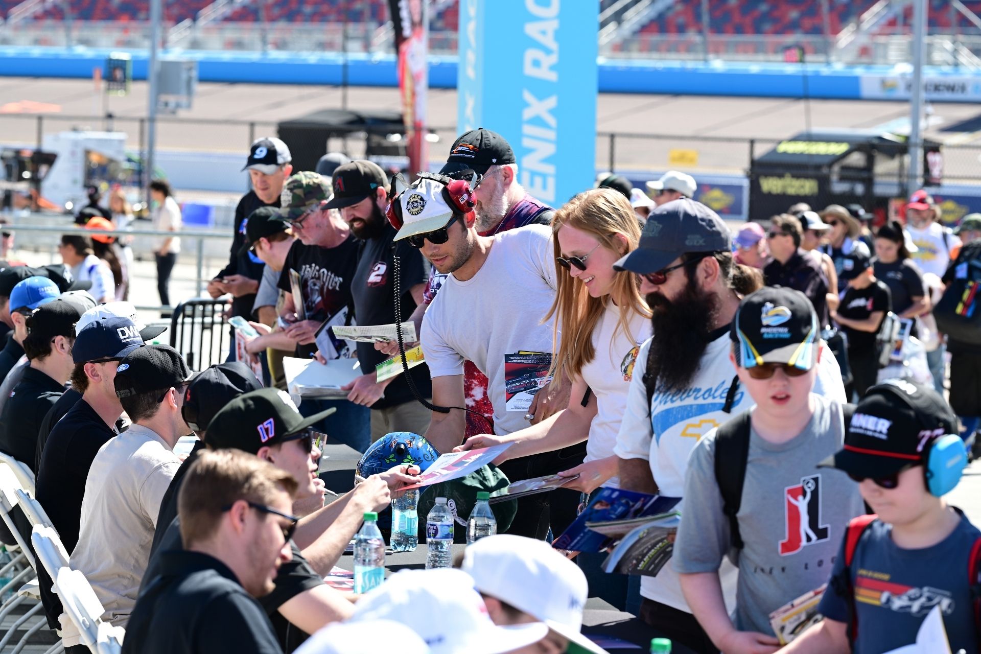 Wide angle view of a race restart at Phoenix Raceway
